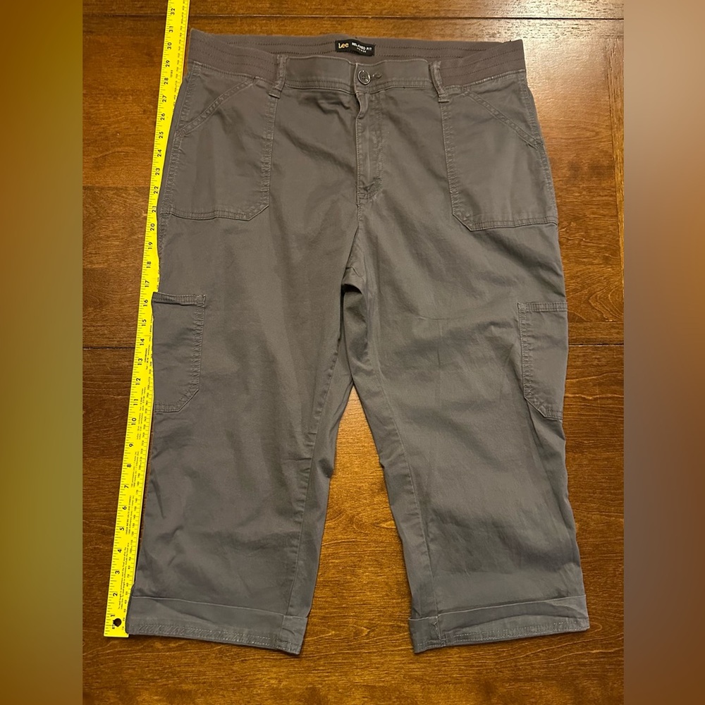 Lee Charcoal Utility capris